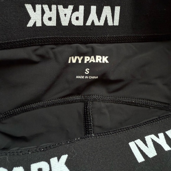Ivy Park Women’s Low Rise Logo Waist Zipper Pocket Leggings Size Small - Picture 6 of 6